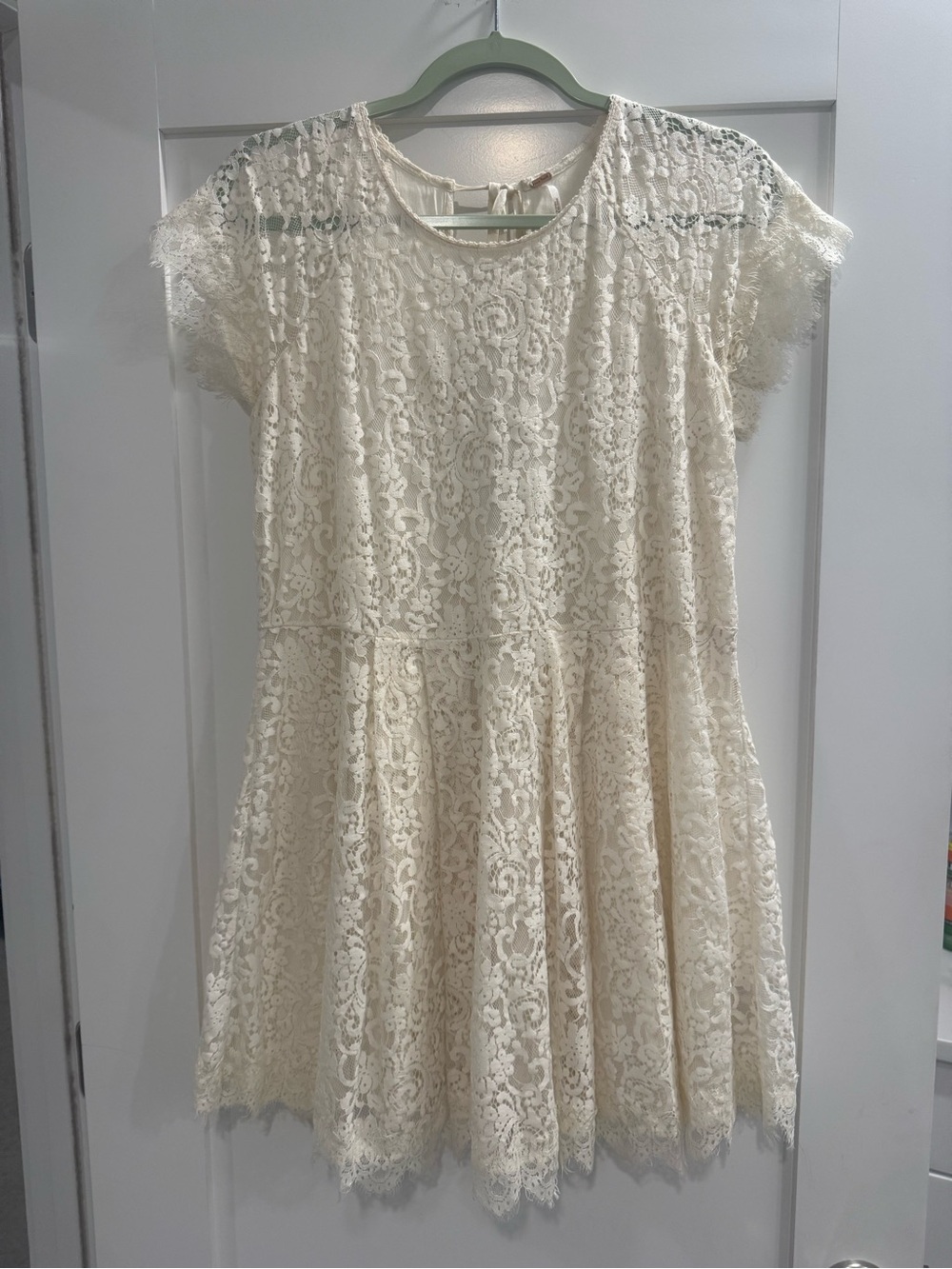 Free People Cream Lace Flutter-Sleeve Dress
